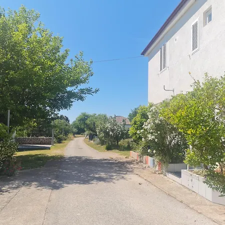 Zatvoren Apartment