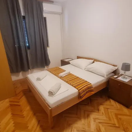Zatvoren *