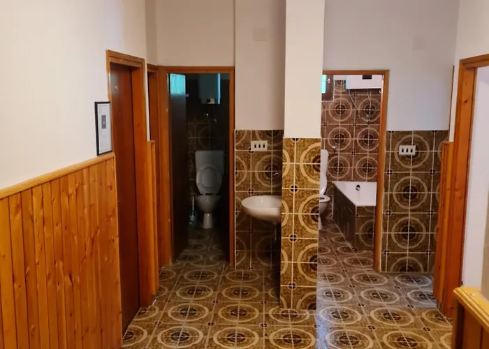 Zatvoren Apartment *